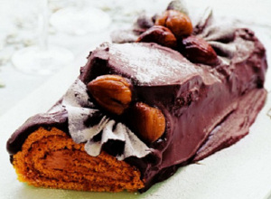 tronco de natal com castanhas