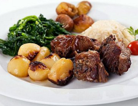 Cabrito assado com castanhas