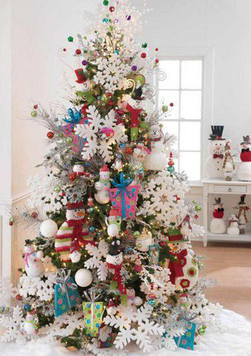 �rvore com cristais de neve