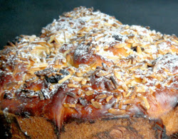 p&atilde;o doce de frutos